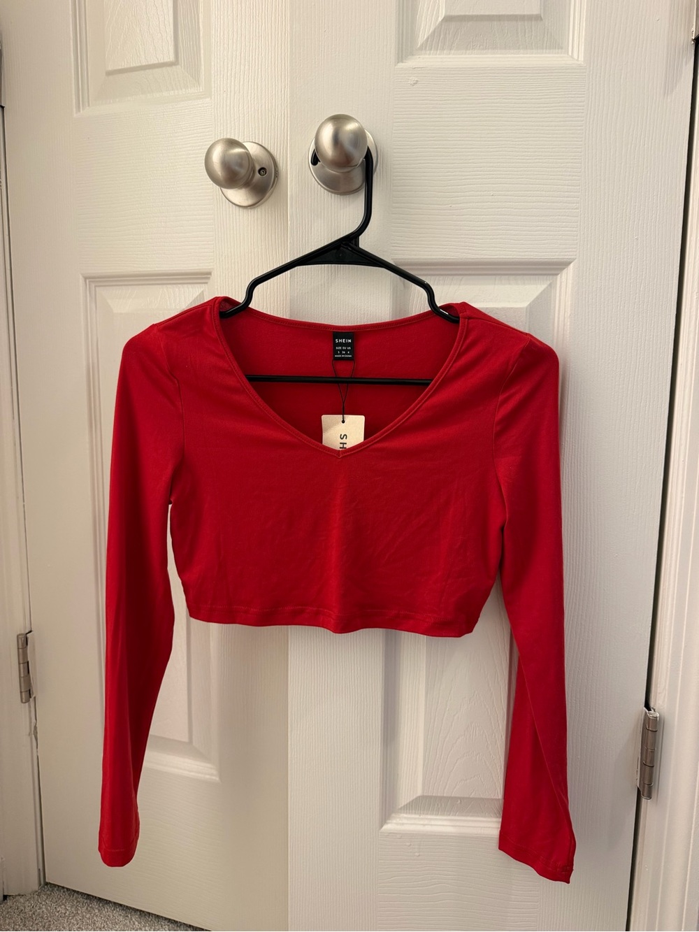 Red Long-Sleeve V-Neck Cropped Top